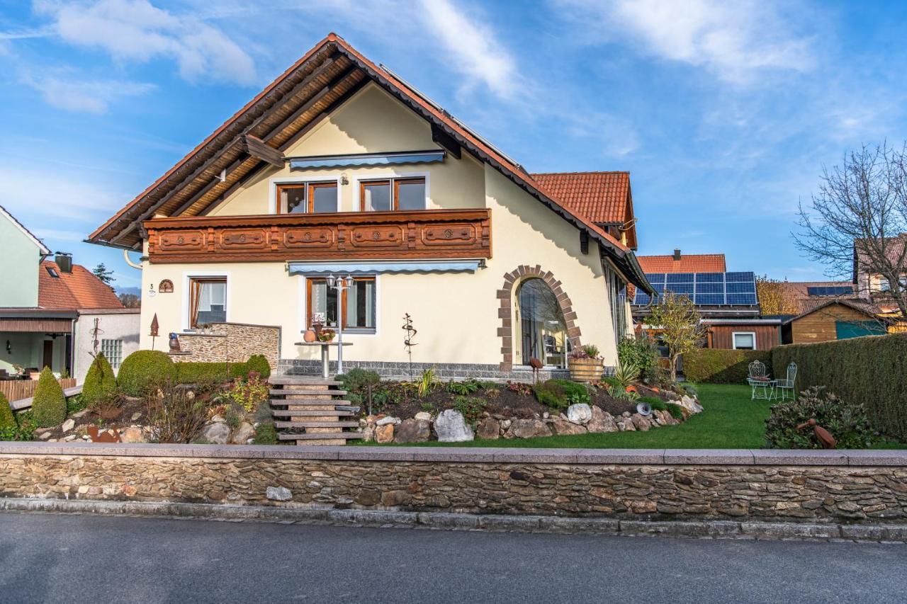 Ferienwohnung Haus Hanni Мусбах Екстериор снимка